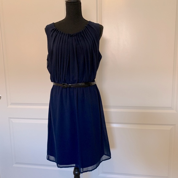 👗 Beautiful Blue Dress 👗 - Picture 1 of 16